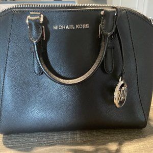 Michael Kors Ciara Medium Saffiano Leather Messenger Bag - Black